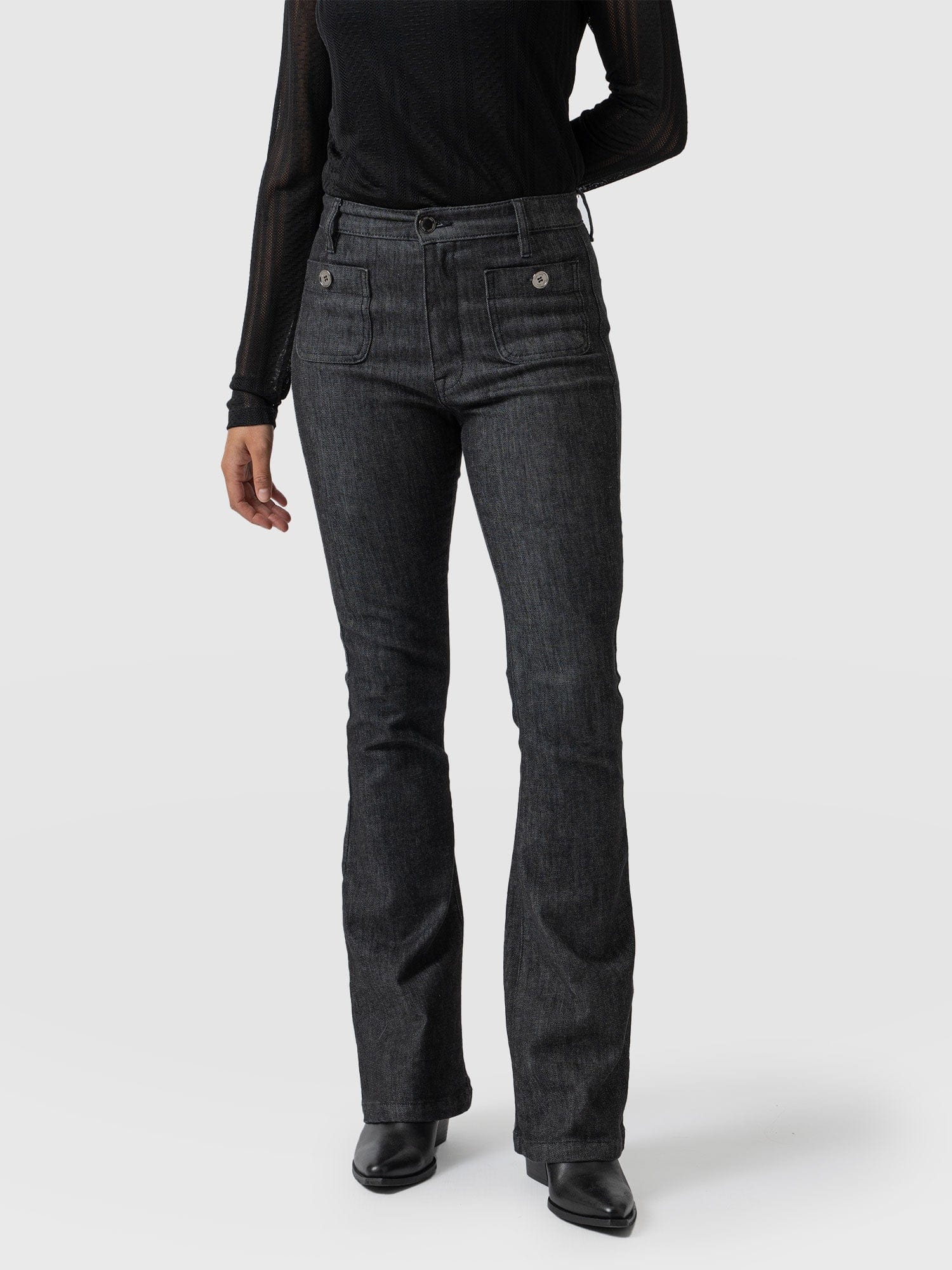 Bowie Stretch Flare Jeans Black - Women's Jeans | Saint + Sofia® EU
